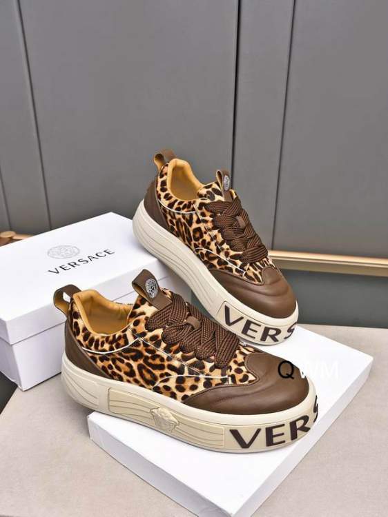 Picture of Versace Shoes _SKUVersacesz38-45WM110420444